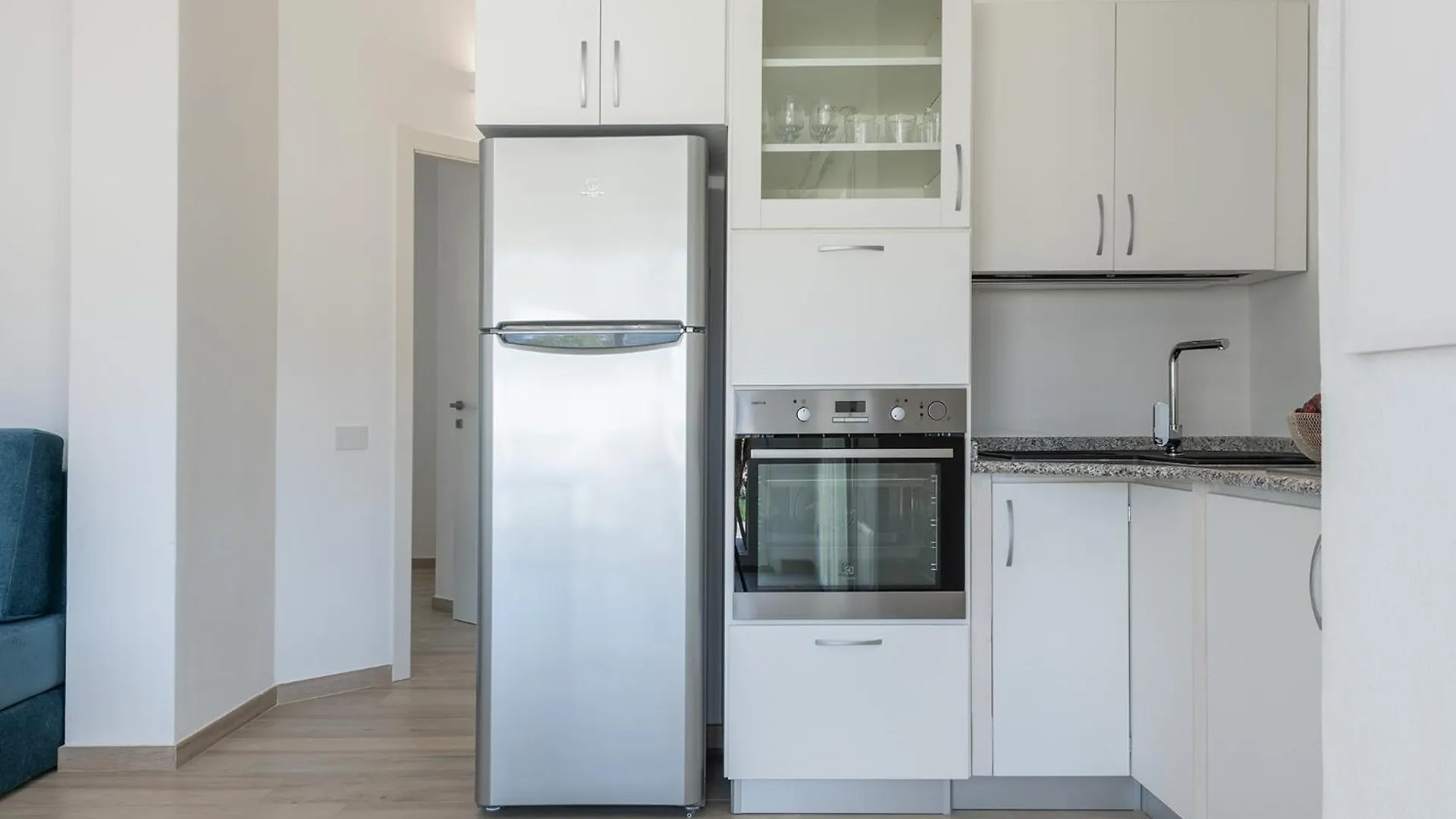 Ville D'Ogliastra 2 - Marina Suites 卡尔德都 0*,  意大利