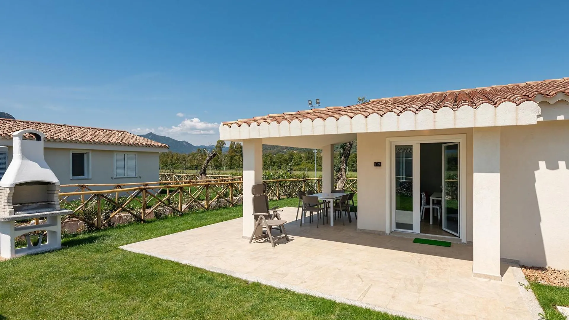 Ville D'Ogliastra 2 - Marina Suites 卡尔德都 公寓式酒店
